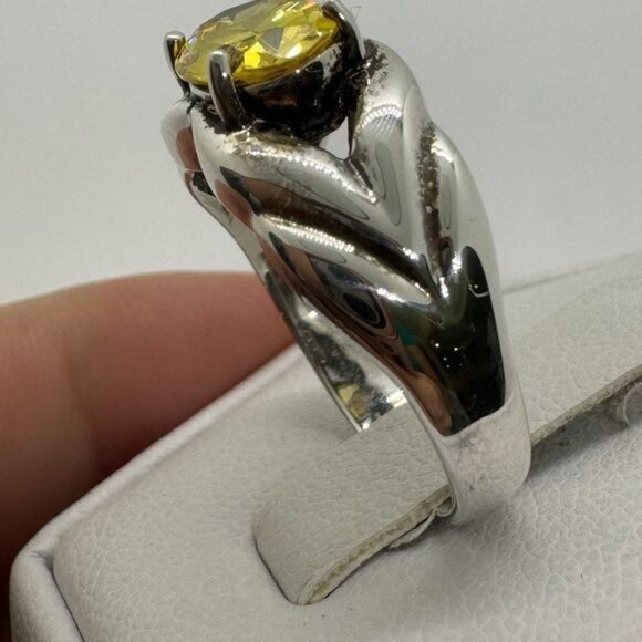 Sterling Silver Diamonique Oval Yellow CZ Ring size 8 Ribbed Sides .925 Vintage - Picture 5 of 10